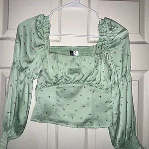 Floral teal/mint green blouse 🧺🌸